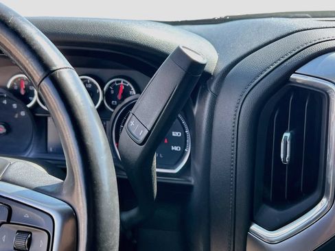 Used 2021 Chevrolet Silverado 1500 LT Trail Boss w/ Convenience Package II AWD/4WD image 16
