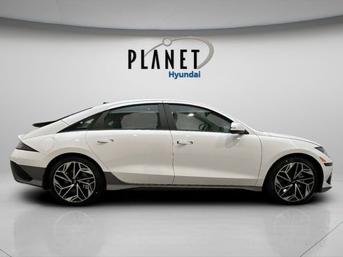 New 2025 Hyundai Ioniq 6 SEL image 8