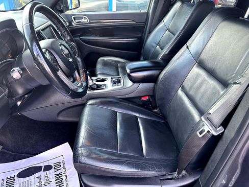 Used 2018 Jeep Grand Cherokee Limited w/ Trailer Tow Group IV image 12