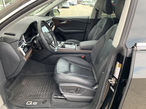 Certified 2023 Audi Q8 Premium w/ Convenience Package AWD/4WD image 5