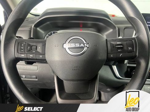 Used 2025 Nissan Rogue S FWD image 10
