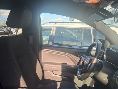 Used 2024 GMC Canyon Elevation w/ Convenience Package image 5