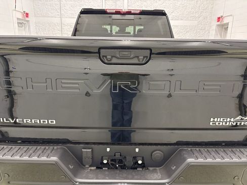 New 2026 Chevrolet Silverado 3500 High Country w/ High Country Premium Package AWD/4WD image 5