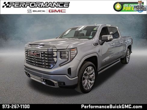 Used 2024 GMC Sierra 1500 Denali w/ Denali Reserve Package AWD/4WD image 1