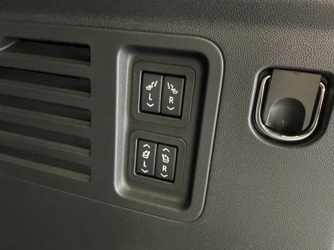 New 2026 Buick Enclave Sport Touring w/ Super Cruise Package image 10