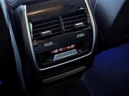 Used 2023 BMW X5 sDrive40i w/ M Sport Package image 18