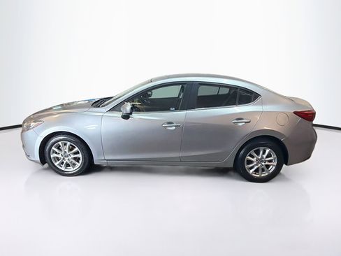 Used 2016 MAZDA MAZDA3 i Sport w/ Preferred Equipment Package FWD image 4