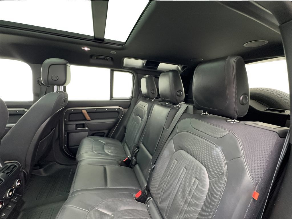 Used 2021 Land Rover Defender 110 X AWD/4WD image 26