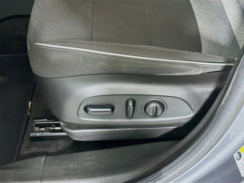 Used 2022 Chevrolet TrailBlazer LT image 24