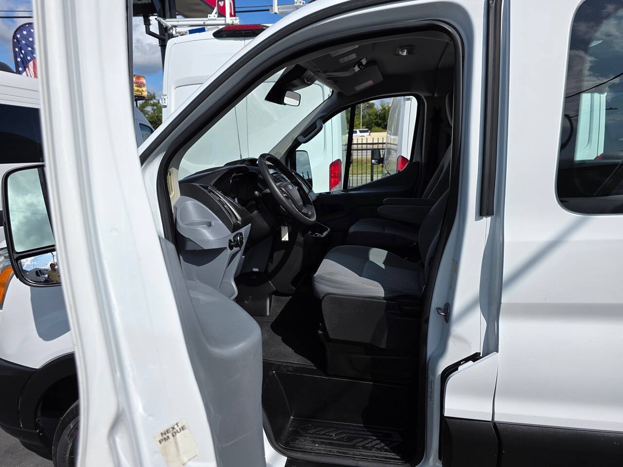 Used 2019 Ford Transit 350 XLT RWD image 19