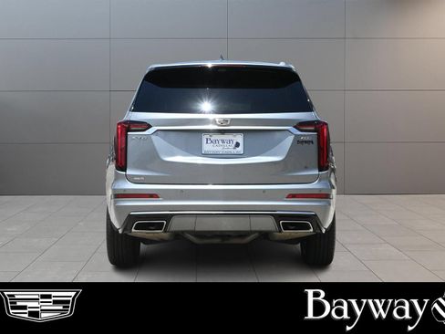 Used 2024 Cadillac XT6 Premium Luxury w/ Technology Package AWD/4WD image 7