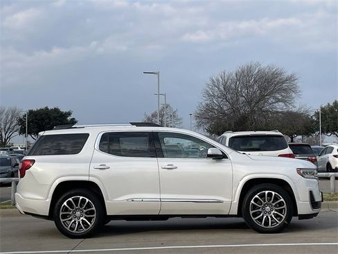 Used 2021 GMC Acadia Denali w/ Denali Ultimate Package image 3