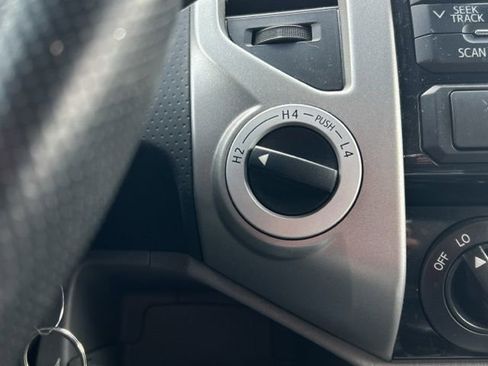 Used 2012 Toyota Tacoma 4x4 Double Cab w/ TRD Off-Road Pkg image 36