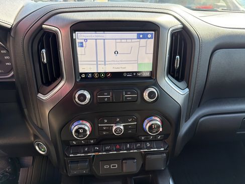 Used 2023 GMC Sierra 3500 Denali w/ Denali Ultimate Package image 19