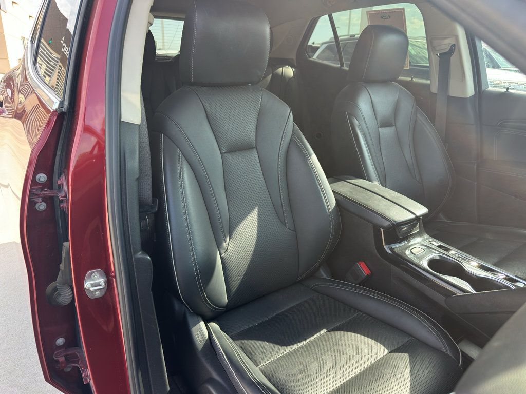 Used 2022 Buick Envision Essence w/ Safety Package FWD image 30