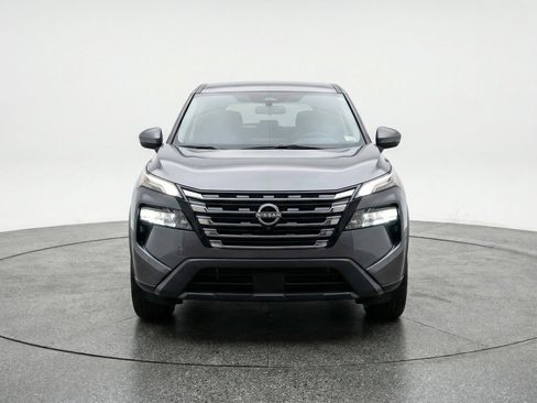 Used 2025 Nissan Rogue SV AWD/4WD image 2