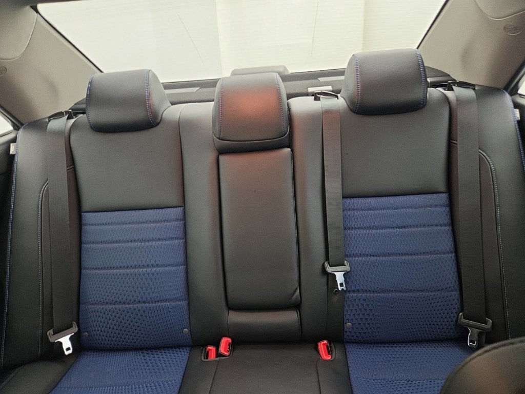Used 2016 Toyota Camry SE FWD image 26