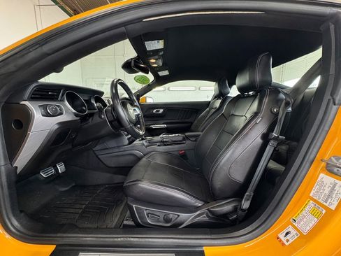 Used 2022 Ford Mustang GT Premium RWD image 12
