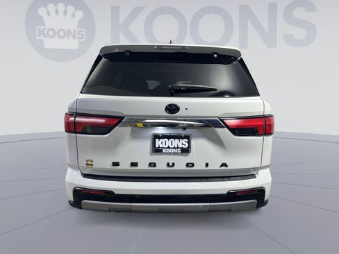 Used 2024 Toyota Sequoia Limited image 5