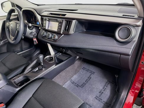 Used 2016 Toyota RAV4 LE AWD/4WD image 26