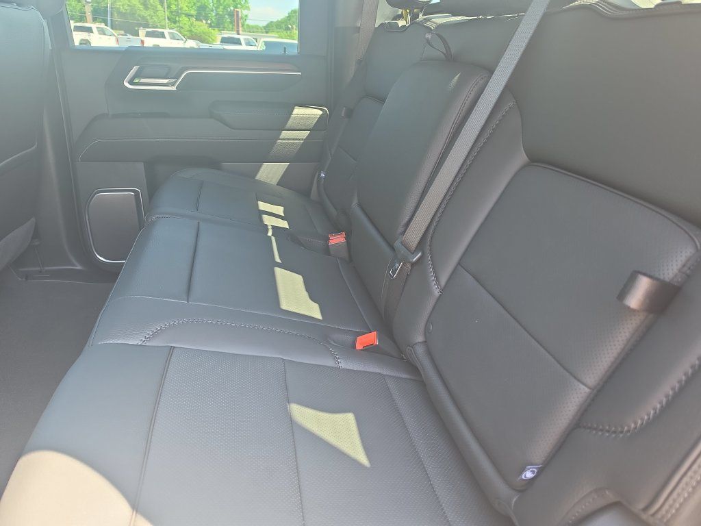 Certified 2024 GMC Sierra 3500 Denali w/ Denali Reserve Package AWD/4WD image 20