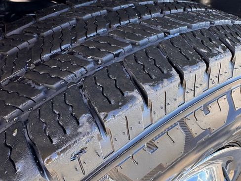 Used 2024 RAM 3500 Big Horn image 32