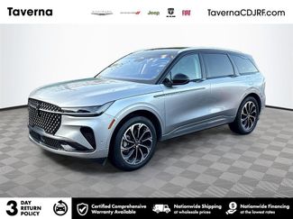 Used 2024 Lincoln Nautilus Reserve video 1