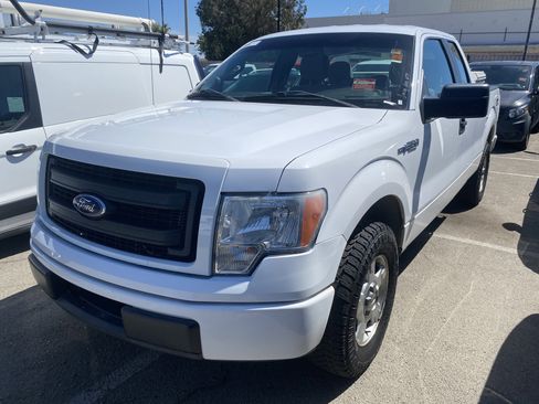 Used 2014 Ford F150 STX w/ Trailer Tow Package RWD image 2