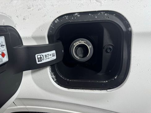 New 2026 Lincoln Corsair Premiere image 15