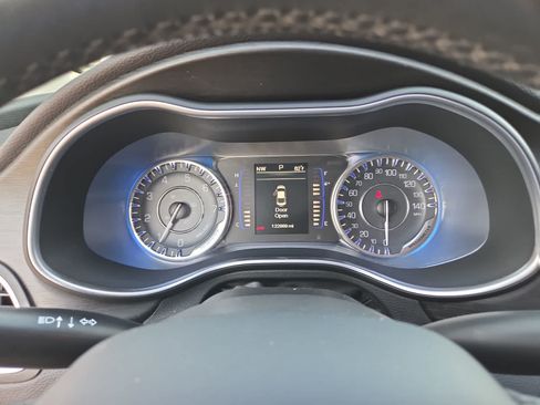 Used 2015 Chrysler 200 Limited w/ Spring Special Group FWD image 26