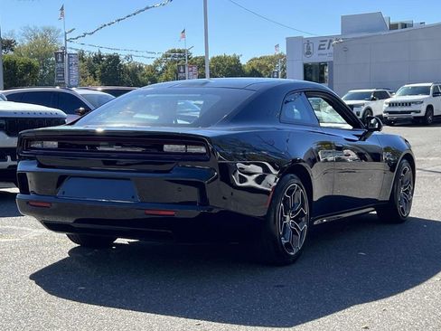 New 2024 Dodge Charger R/T w/ Plus Group image 10