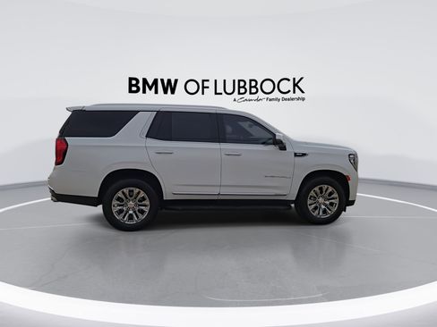 Used 2021 GMC Yukon Denali w/ Advanced Technology Package AWD/4WD image 9