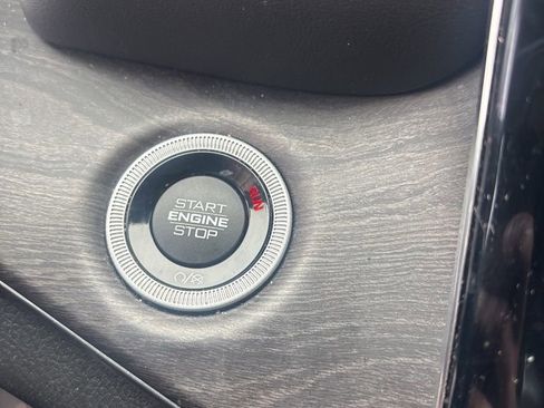 Used 2023 Jeep Grand Cherokee L Overland w/ Trailer Tow Group (B) image 21