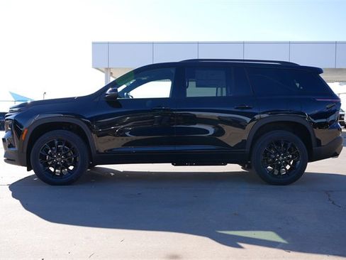 New 2026 Chevrolet Traverse LT w/ Midnight/Sport Edition image 8