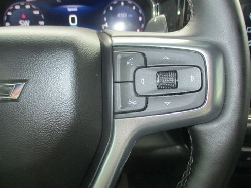 Used 2024 Chevrolet Silverado 1500 LT Trail Boss w/ LT Trail Boss Premium Package AWD/4WD image 11