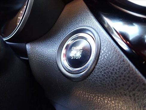 Used 2020 Toyota C-HR Limited FWD image 17
