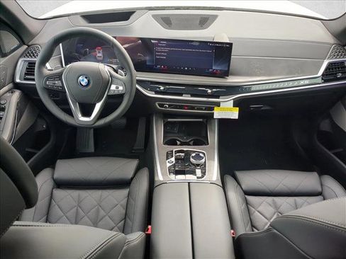 New 2026 BMW X5 xDrive50e w/ Executive Package image 15