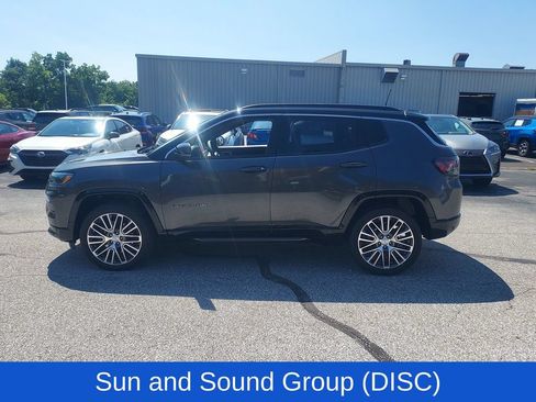Used 2023 Jeep Compass Limited w/ Elite Group AWD/4WD image 4