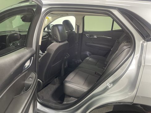 Used 2023 Buick Envision Preferred w/ Sport Touring Package image 17