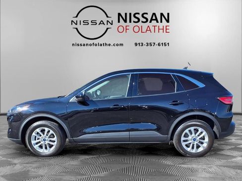 Used 2021 Ford Escape SE image 20