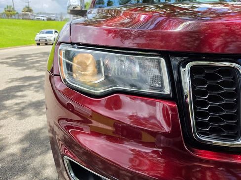 Used 2017 Jeep Grand Cherokee Limited AWD/4WD image 11