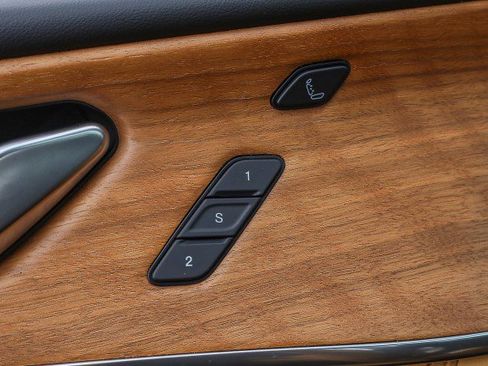 New 2025 Jeep Grand Cherokee Summit image 34