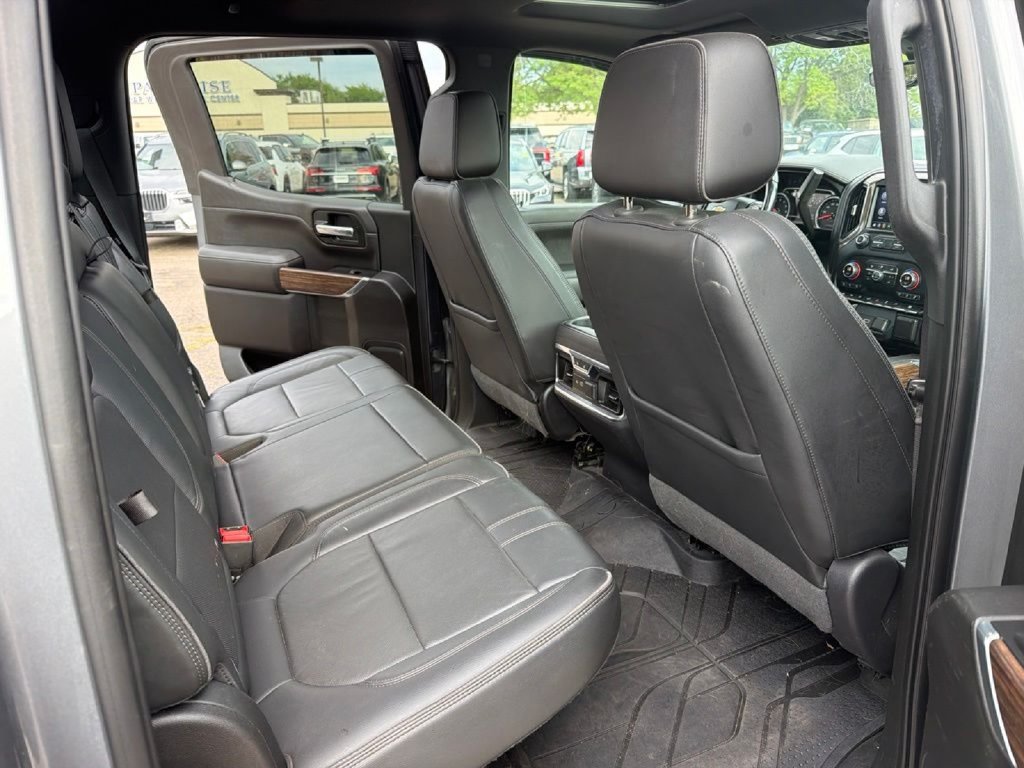 Used 2019 Chevrolet Silverado 1500 High Country w/ Technology Package AWD/4WD image 19
