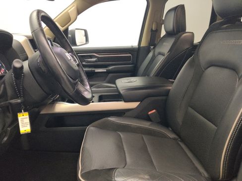Used 2020 RAM 1500 Laramie AWD/4WD image 17