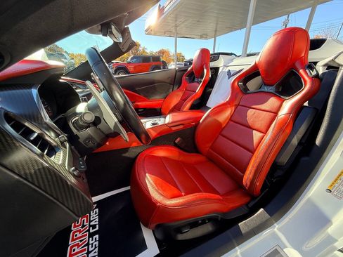 Used 2016 Chevrolet Corvette Z06 w/ 3LZ Preferred Equipment Group image 27