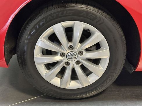 Used 2019 Volkswagen Beetle 2.0T S image 16