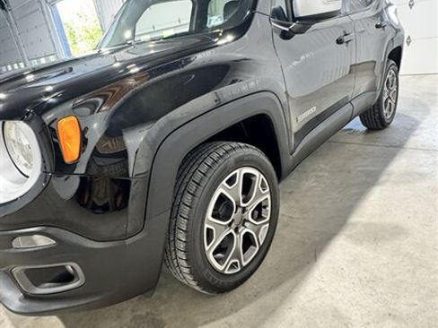Used 2015 Jeep Renegade Limited w/ Trailer Tow Group AWD/4WD image 4