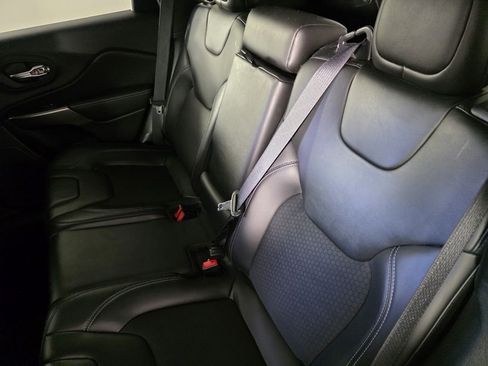 Certified 2020 Jeep Cherokee Latitude Plus image 16