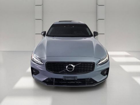 Used 2022 Volvo S60 B5 Momentum AWD/4WD image 3
