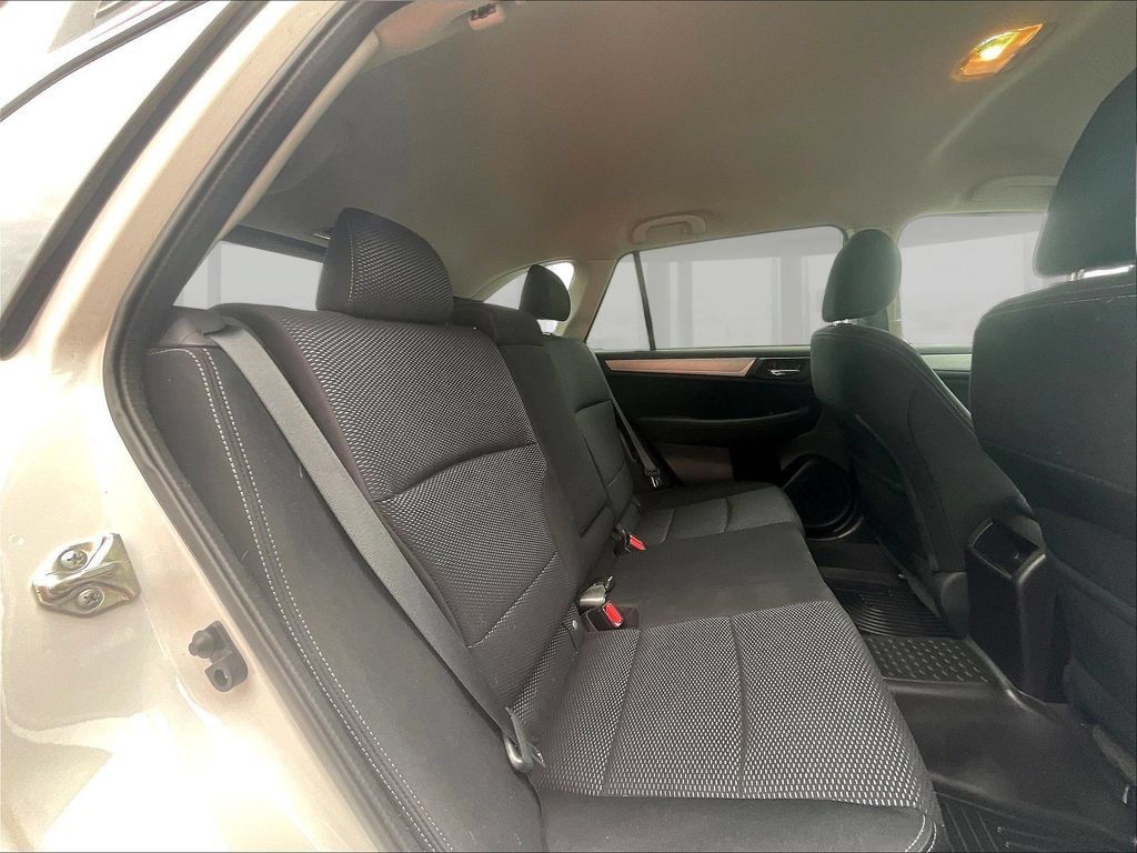 Used 2016 Subaru Outback 2.5i Premium AWD/4WD image 24